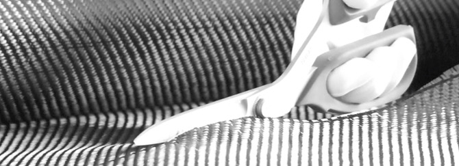 Comment bien découper le tissu carbone ?
